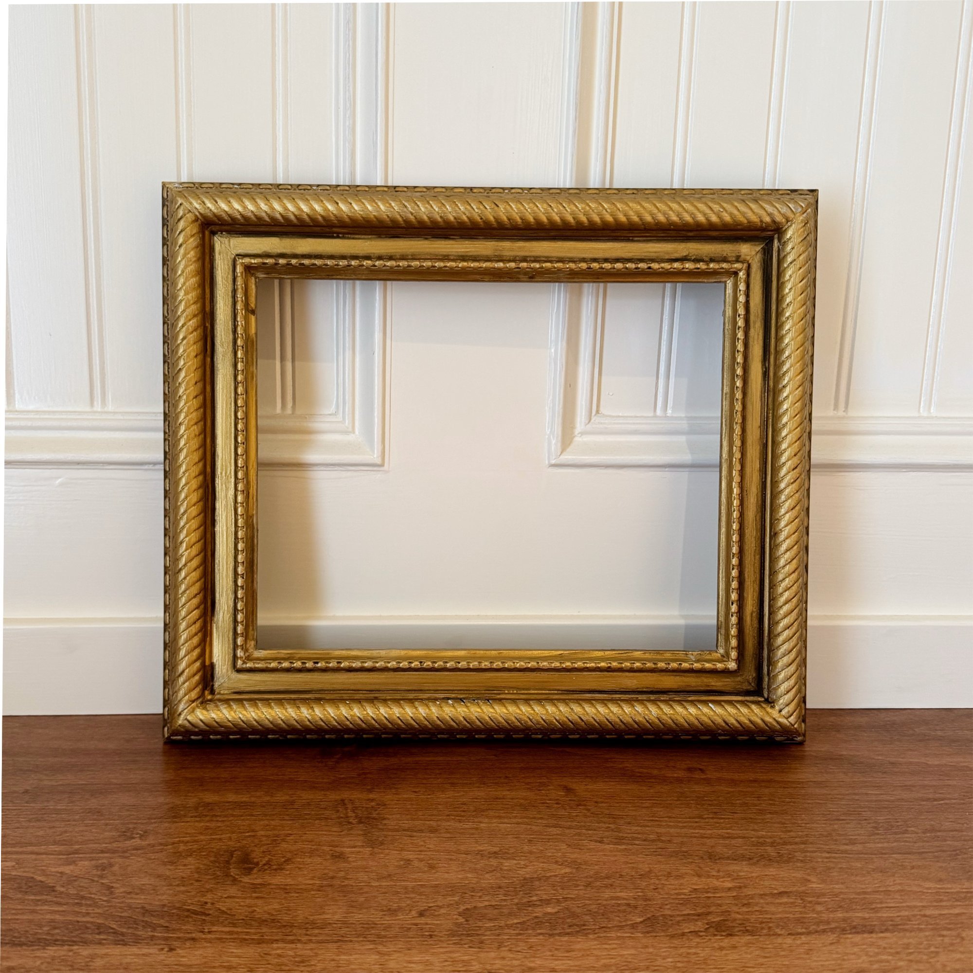 Ornate Gold Picture Frame – Fits about 8x10