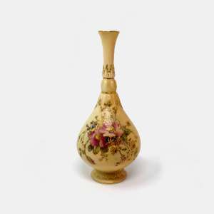 Smal Antique 1912 Royal Worcester Floral Vase