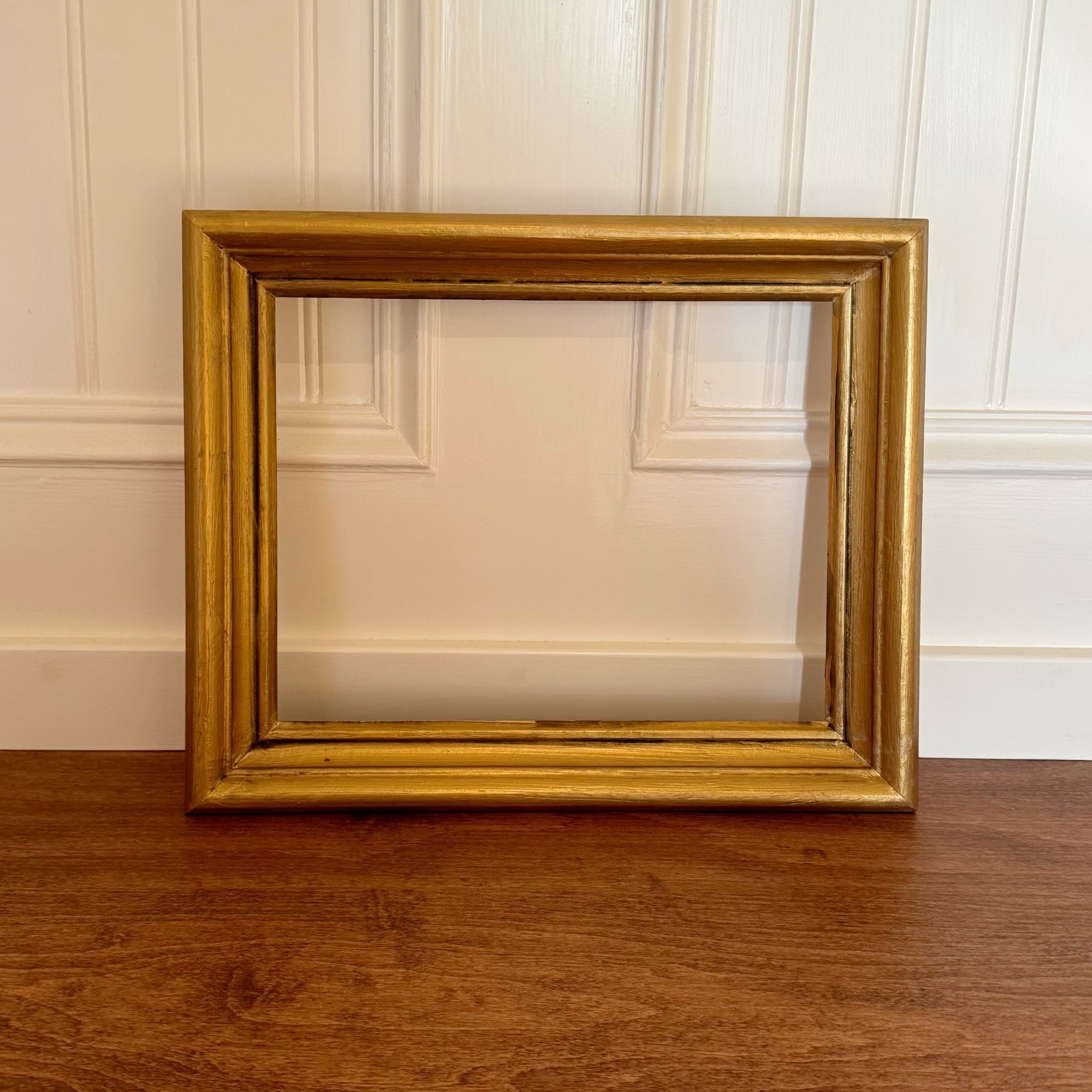 Gold Picture Frame – Fits about 8x10